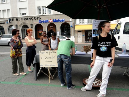 Stand d'information à Gueret du 20/06/2012